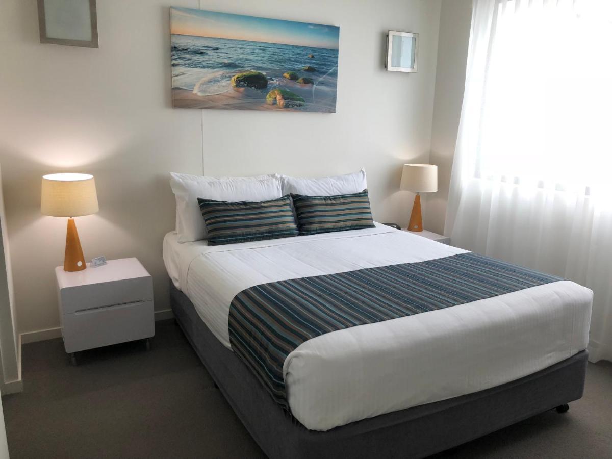 Beach On Sixth Maroochydore Exterior photo