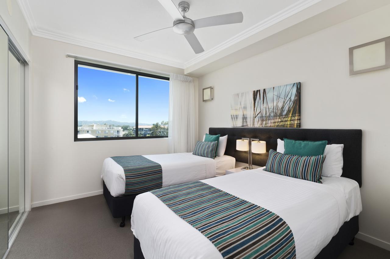 Beach On Sixth Maroochydore Exterior photo